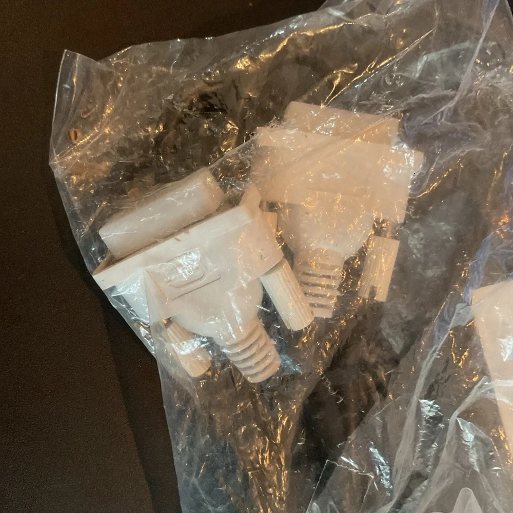 H&M Black Cable